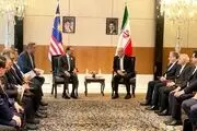 دیدار مسعود پزشکیان و نخست وزیر مالزی 
