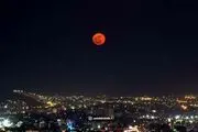 پدیده‌ نادر و زیبایی که شب گذشته در آسمان تهران رویت شد/ عکس