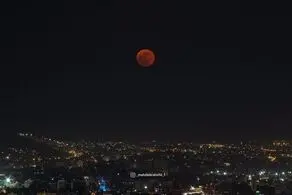 پدیده‌ نادر و زیبایی که شب گذشته در آسمان تهران رویت شد/ عکس