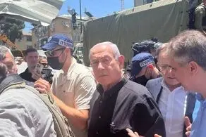 نتانیاهو از پناهگاه بیرون آمد + عکس 