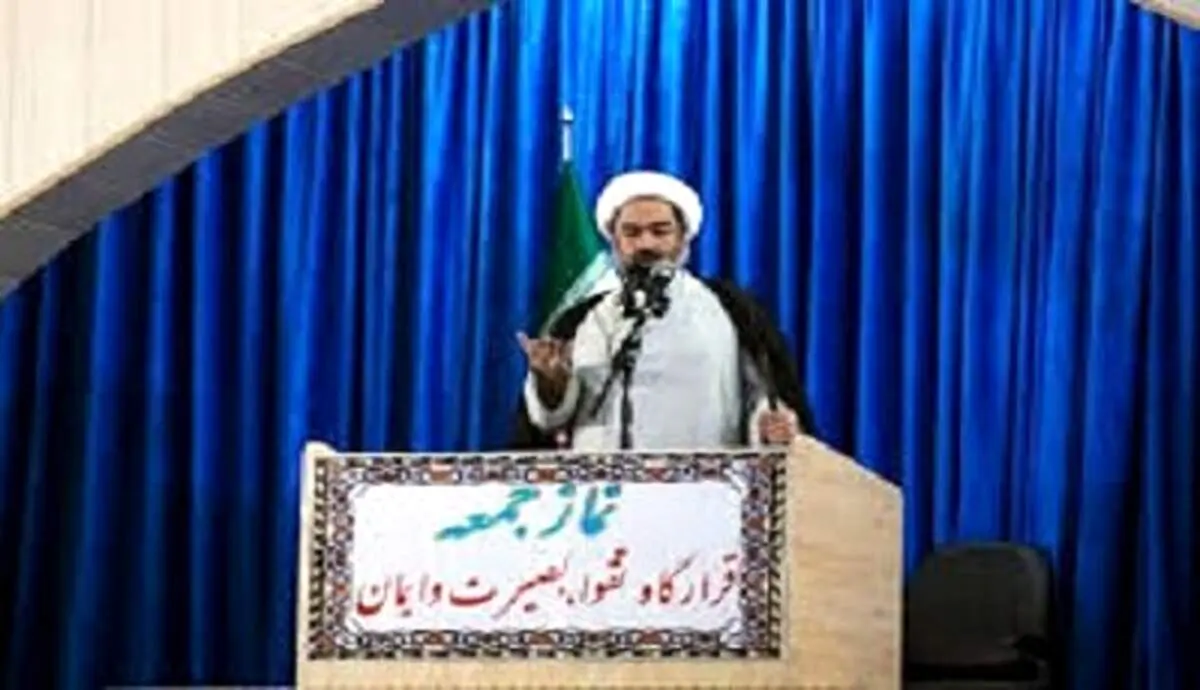 واکنش امام جمعه زاهدان به شهادت مولوی | دشمن به دنبال آسیب زدن به شیعه و سنی است