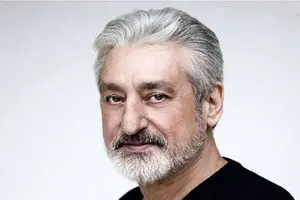 چهره متفاوت «ابی خواننده» در دوران نوجوانی/ عکس