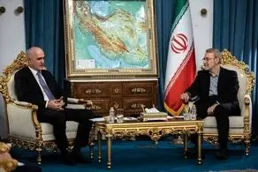 عراقچی با معاون نخست وزیر جمهوری آذربایجان دیدار کرد 