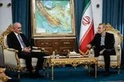 عراقچی با معاون نخست وزیر جمهوری آذربایجان دیدار کرد 