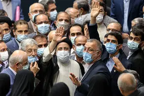 ماه عسل کوتاه رئیسی و مجلس به پایان رسید/ صدای اصولگرایان بالاخره درآمد!