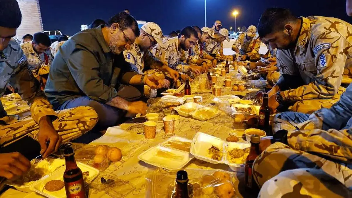عکس خاص و معنادار از یک مقام ارشد سپاه + ببینید