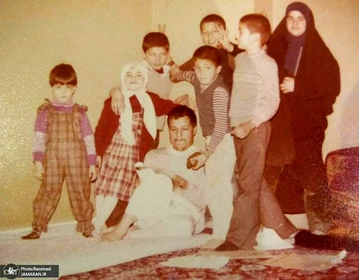 عکس دیده نشده از آیت الله هاشمی و فرزندان/ ببینید