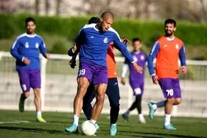 مهاجم استقلال در لیست مازاد قرار گرفت