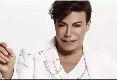 خواننده و مجری سرشناس ترکیه درگذشت