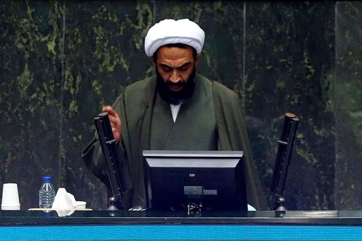 نماینده مجلس: چهار نفر از انگل‌های فضای اقتصادی را اعدام کنید