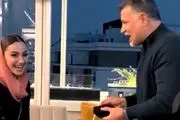 لحظه احساس تقدیم مدال ملیکا رسولی به علی دایی/ فیلم