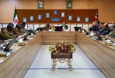 دیدار وزیر جنگ بورکینافاسو با فرمانده دافوس ارتش