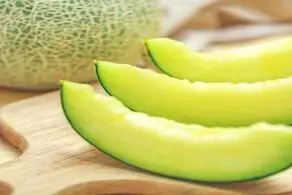 معجزه این میوه برای درمان کم خونی،کلسترول و فشار خون