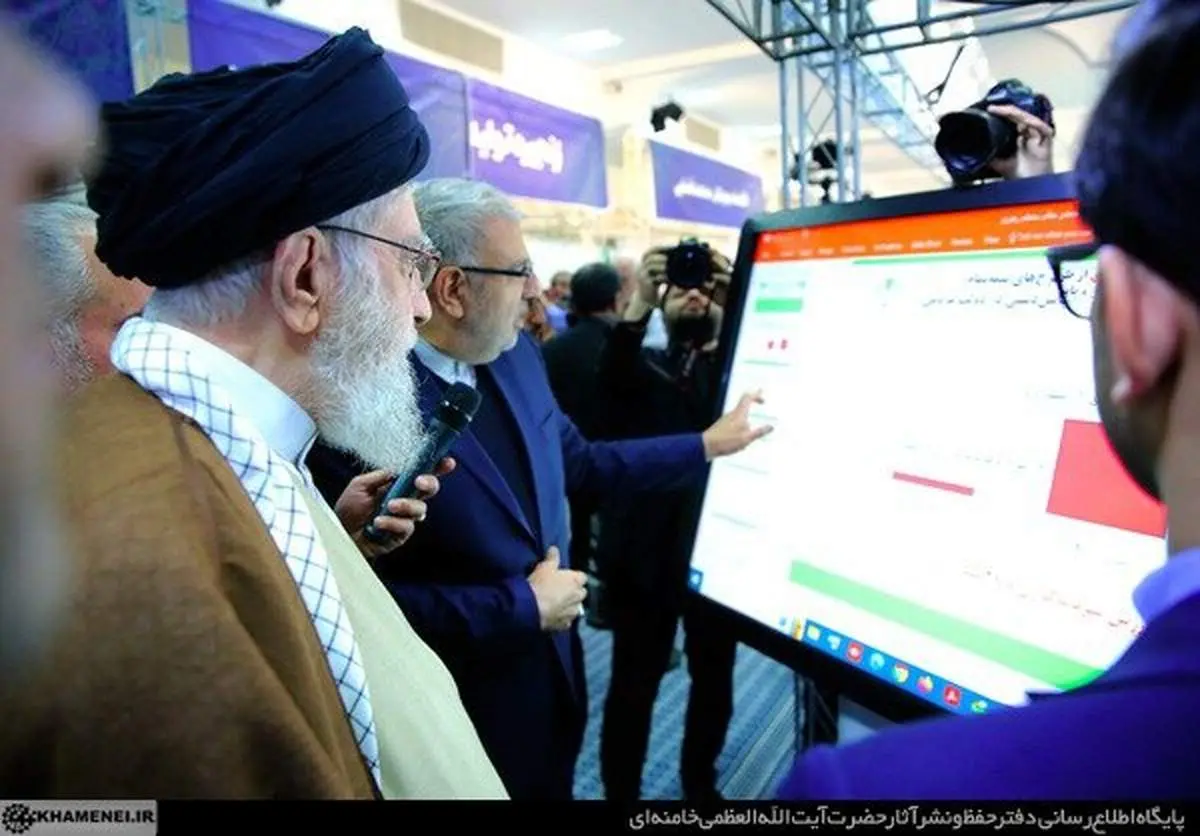 دور دوم بازدید رهبر انقلاب از نمایشگاه توانمندیهای تولید داخلی