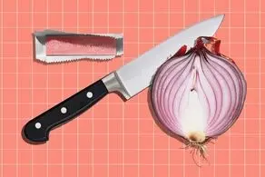 با این ترفندها هنگام خرد کردن پیاز اشک نریزید!