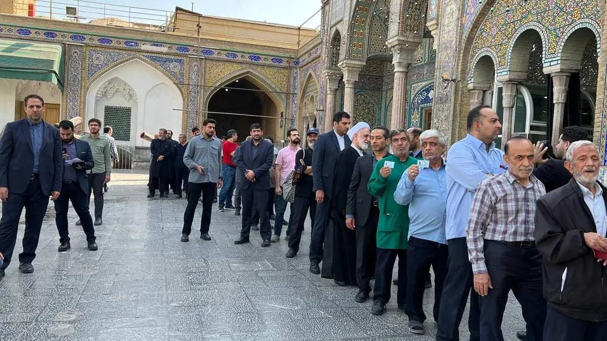 با حضور در آستان مقدس حضرت عبدالعظیم(ع)/ اژه ای رای داد 