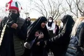 انتشار تصاویر تلخ و ویدئوهایی از منع ورود زنان به ورزشگاه| همه آنچه که در مشهد اتفاق افتاد!