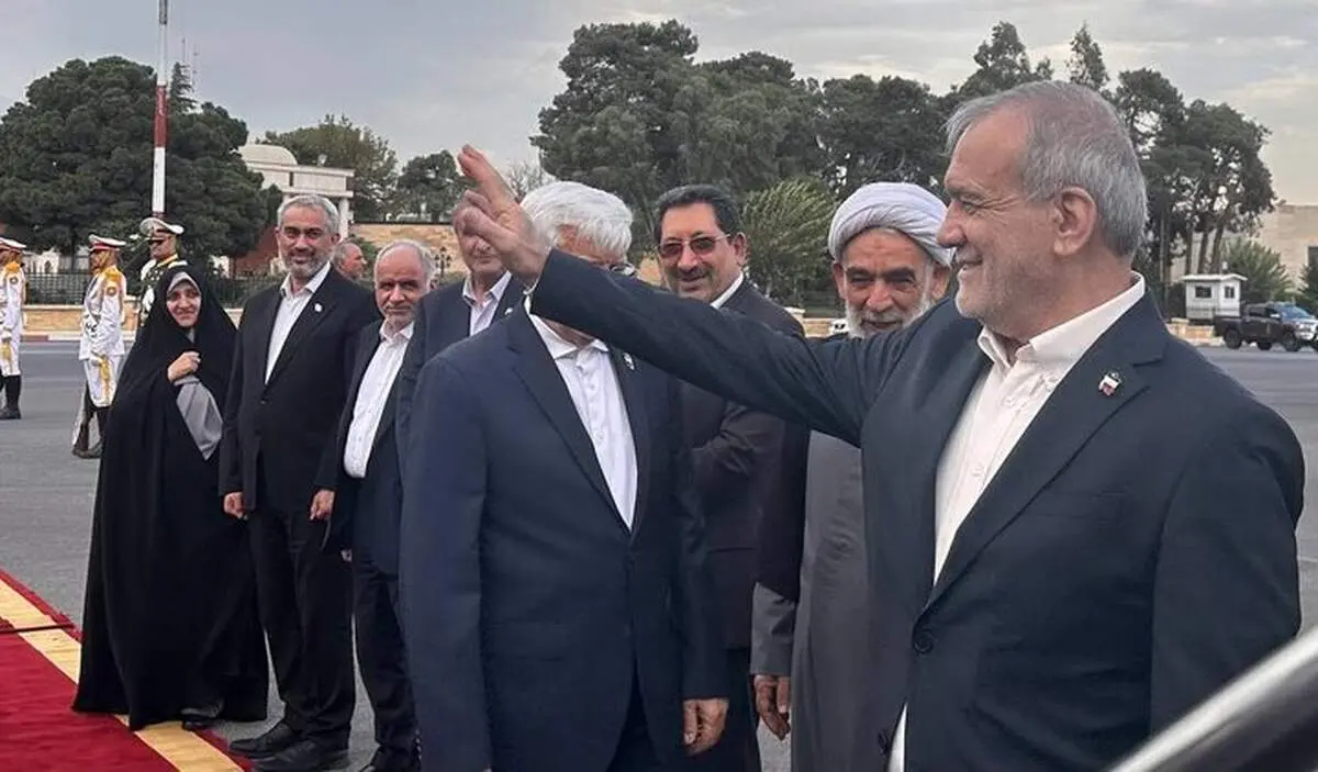 رئیس جمهور عازم آوازه شد 