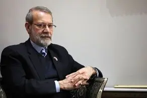 عکس معنادار از علی لاریجانی در آستانه انتخابات + ببینید 