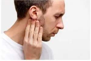 دلیل روئیدن مو روی لاله گوش؛ سریعا بخوانید