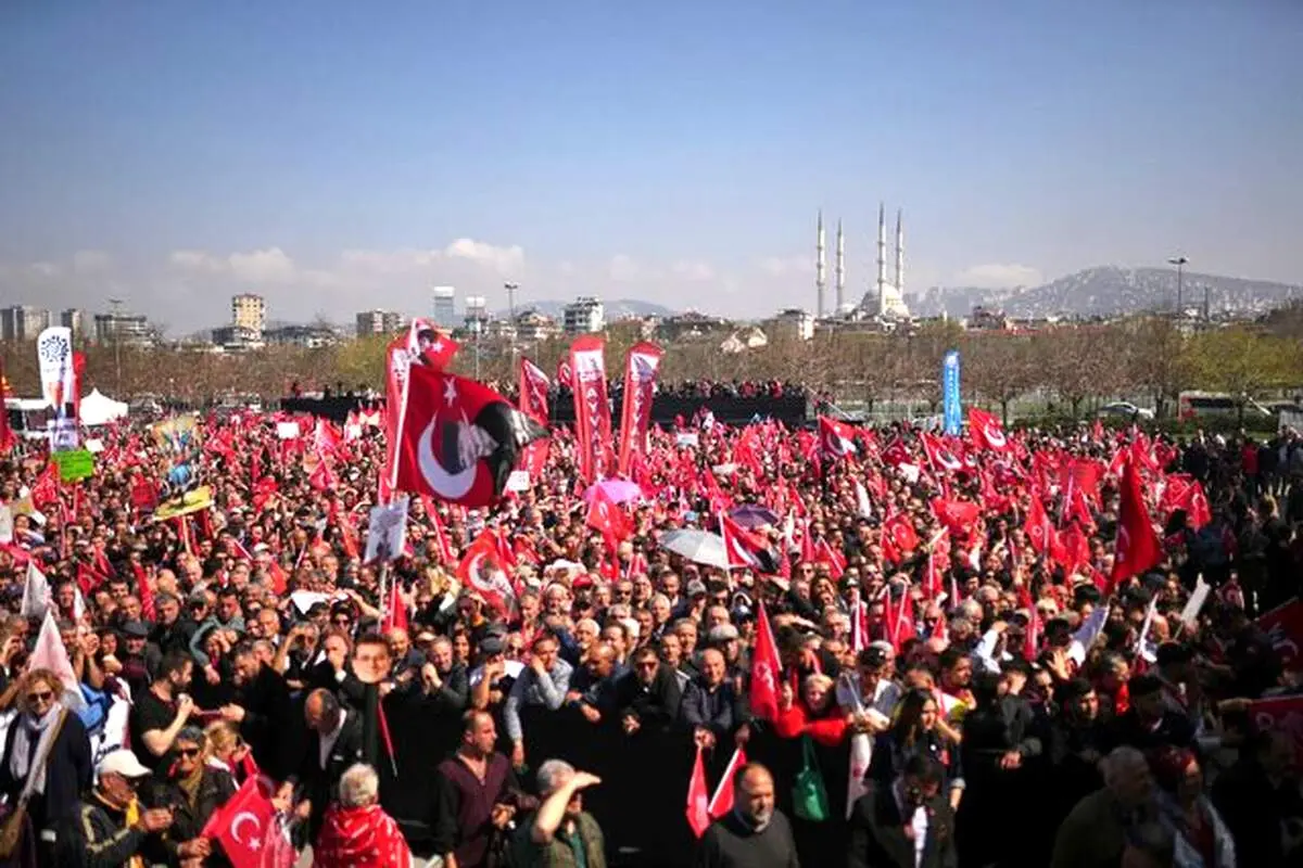 تجمع گسترده مخالفان اردوغان در استانبول 