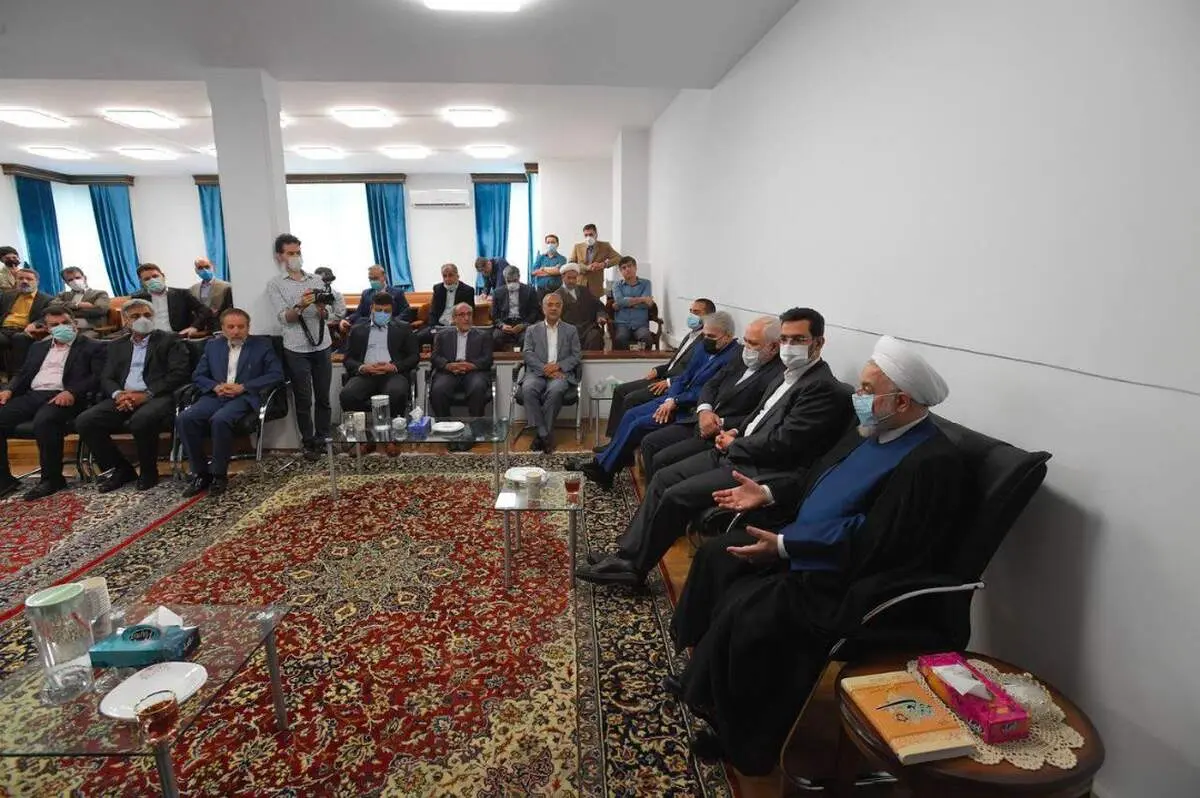 داماد حسن روحانی: رئیسی به آقای روحانی دفتر نمی‌داد 