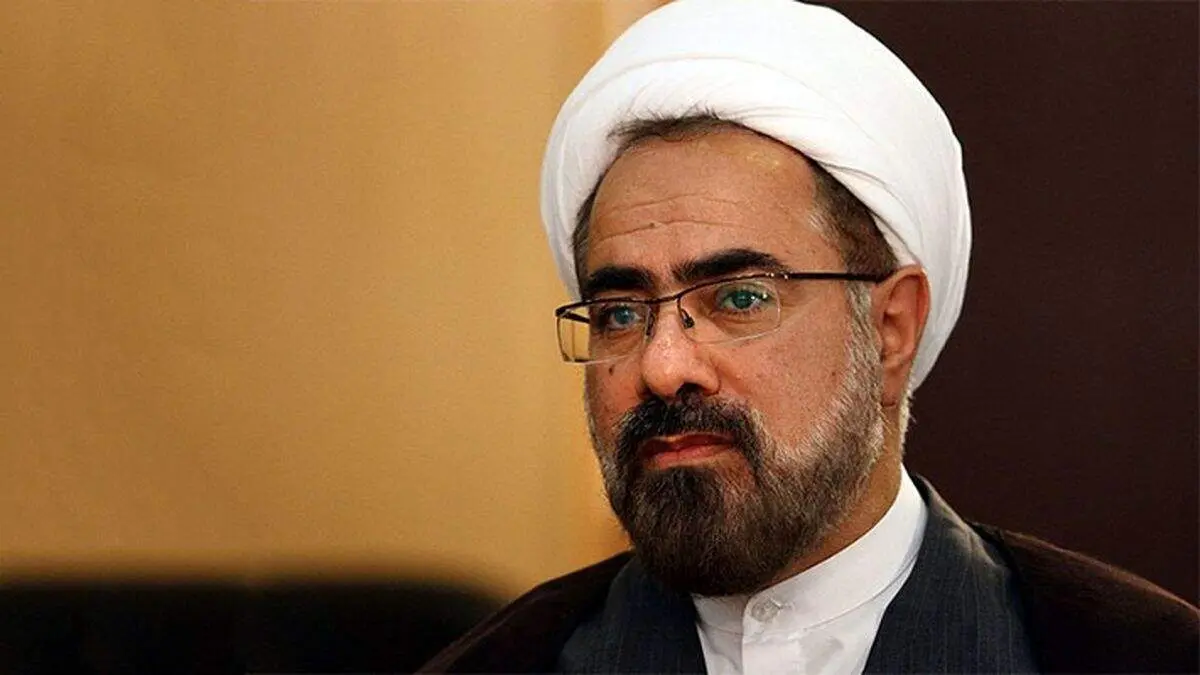 یک روحانی: شما بین حرم حضرت معصومه (س) و جمکران را نمی‌توانید جمع کنید چه برسد به اینکه بخواهید جهان را اداره کنید + ببینید 