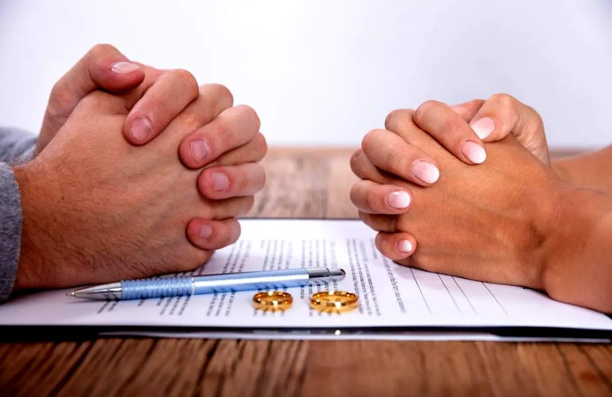 ازدواج باورنکردنی زن 60 ساله با پسر 8 ساله/ عکس