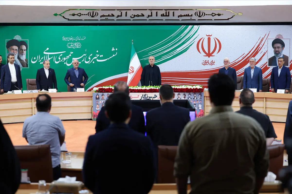 پزشکیان: الان می‌فهمم که چرا امیرالمومنین (ع) با چاه سخن می‌گفت/ بسیاری از حرف ها را نمی‌شود گفت