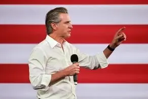 ترامپ به دردسر افتاد/ دموکرات ها خیز برداشتند 