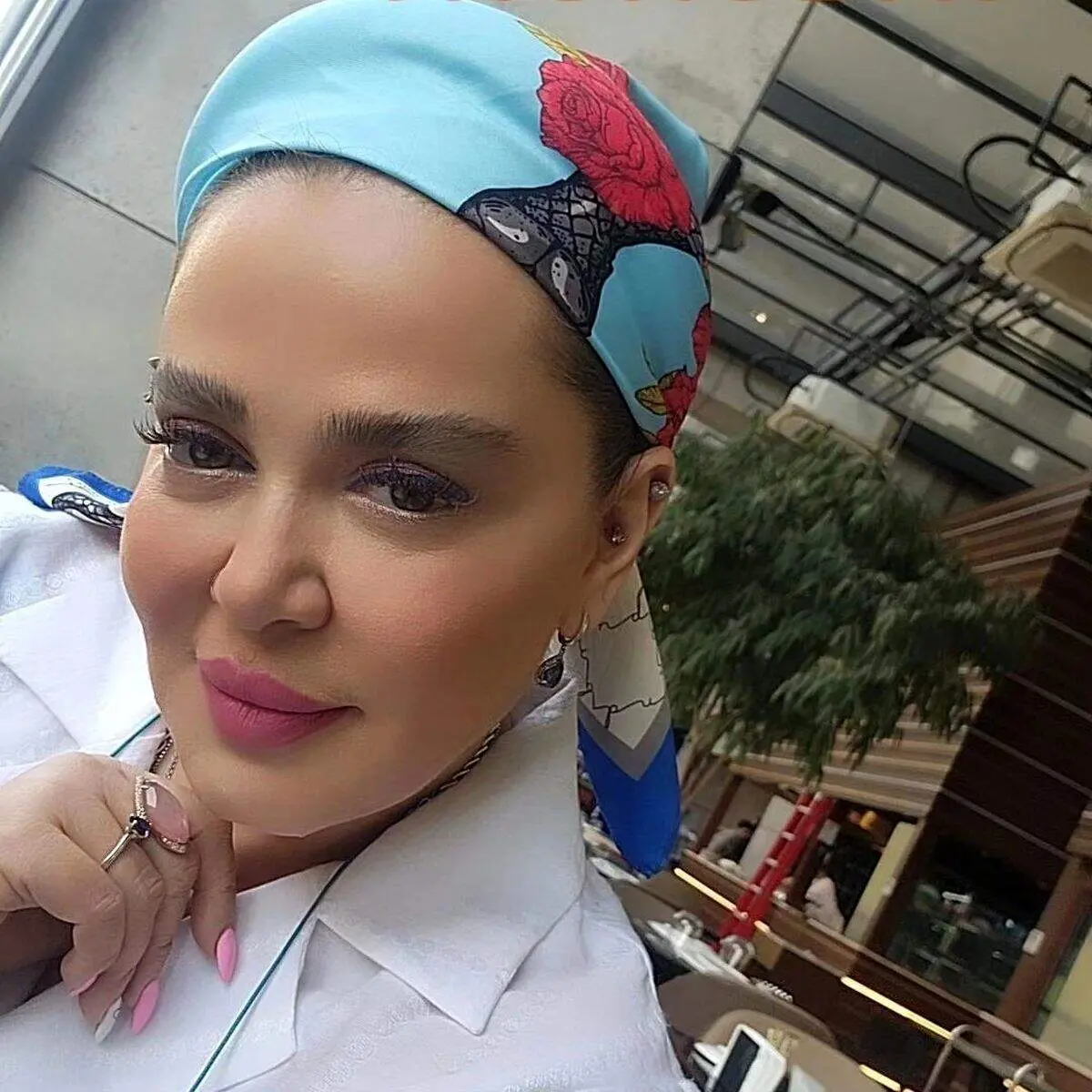  مینی اسکارف گل گلی بهاره رهنما اینستاگرام را بهم ریخت/ عکس