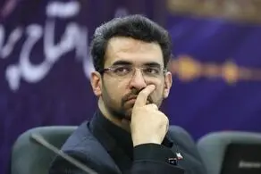 وزیر جوان آقای نماینده را با خاک یکسان کرد/ عکس با عینک آفتابی دارم و عاشق مردم ایران هستم+ عکس