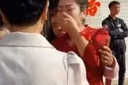 عروس بیچاره وسط عروسی معلوم شد بچه خانواده داماد است+عکس