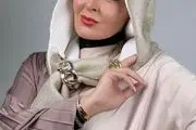 سر و وضع عجیب آزیتا ترکاشوند/ عکس