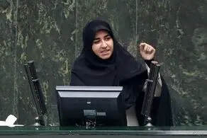 طوفان نماینده زن مجلس: برای پست‌ها و مسئولیت‌های حساس اجازه داده‌اند زنان و همسرانشان دخالت کنند +ببینید 