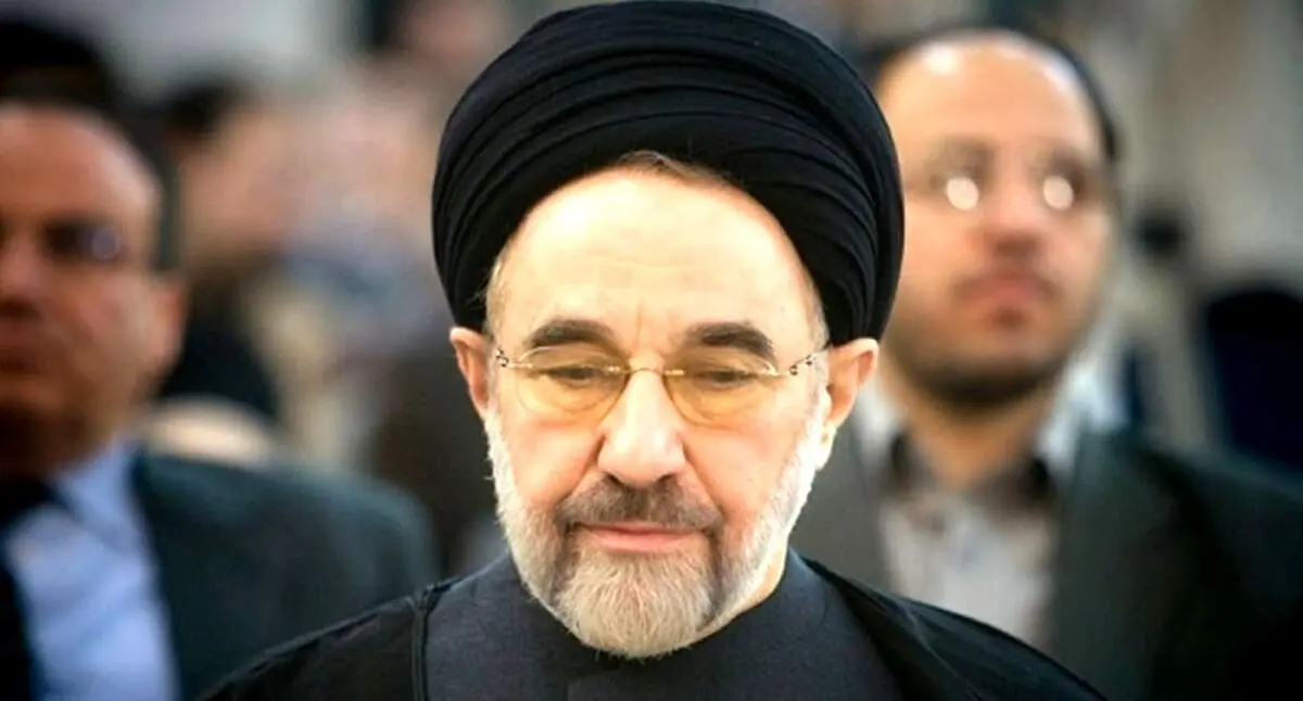 عکس پربازدید از دیدار خاتمی با یک زندانی سیاسی/ببینید