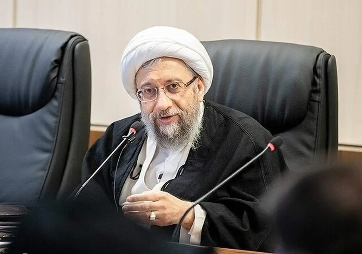 واکنش آملی لاریجانی به توزیع کالابرگ 