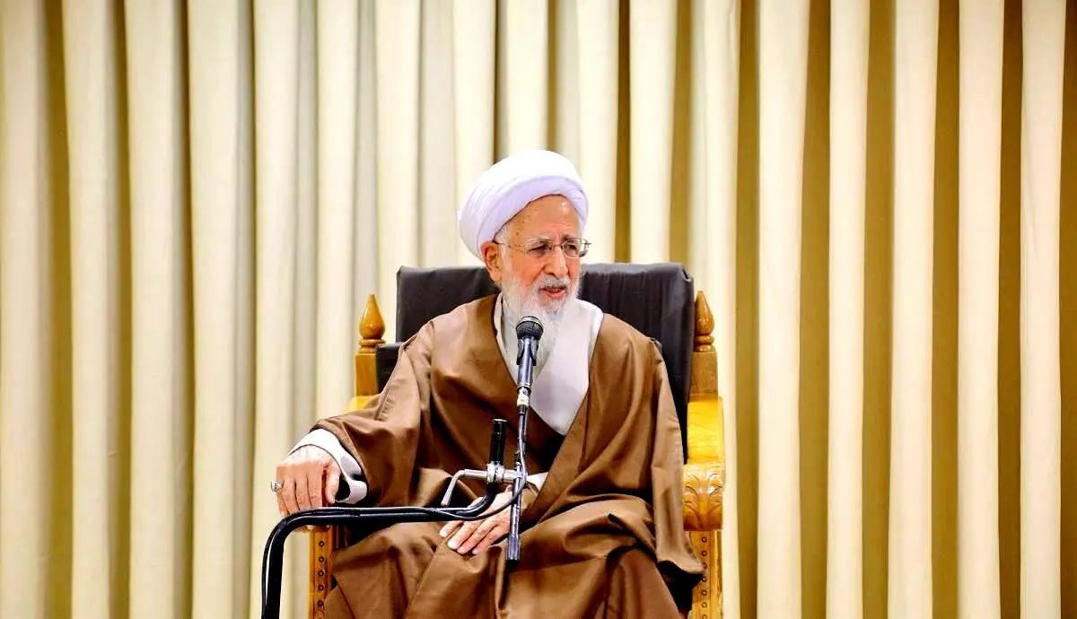 آیت الله جوادی آملی: اگر مردم ببینند نه اختلاسی هست و نه گرانی به قانون احترام می‌گذارند