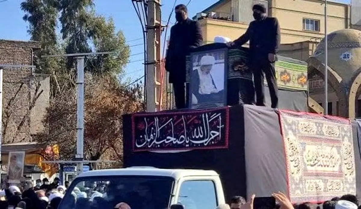 پیکر آیت‌الله صافی‌گلپایگانی تشییع شد/ ببینید 