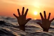 دختر ۳ ساله و پدرش را آب برد