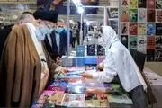 روایت دختر جوان از لحظه دیدارش با رهبری، وقتی شال نازک و بلوز و شلوار به تن داشت+ببینید 