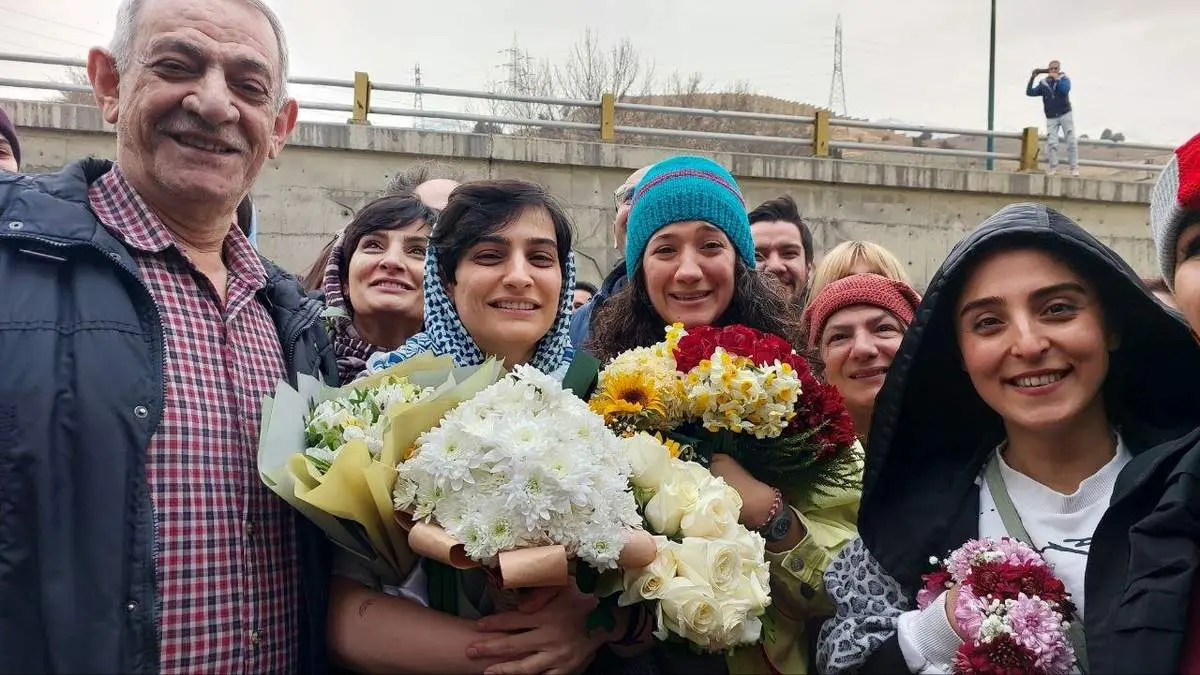 درخواست انجمن صنفی روزنامهنگاران از پزشکیان و اژهای
