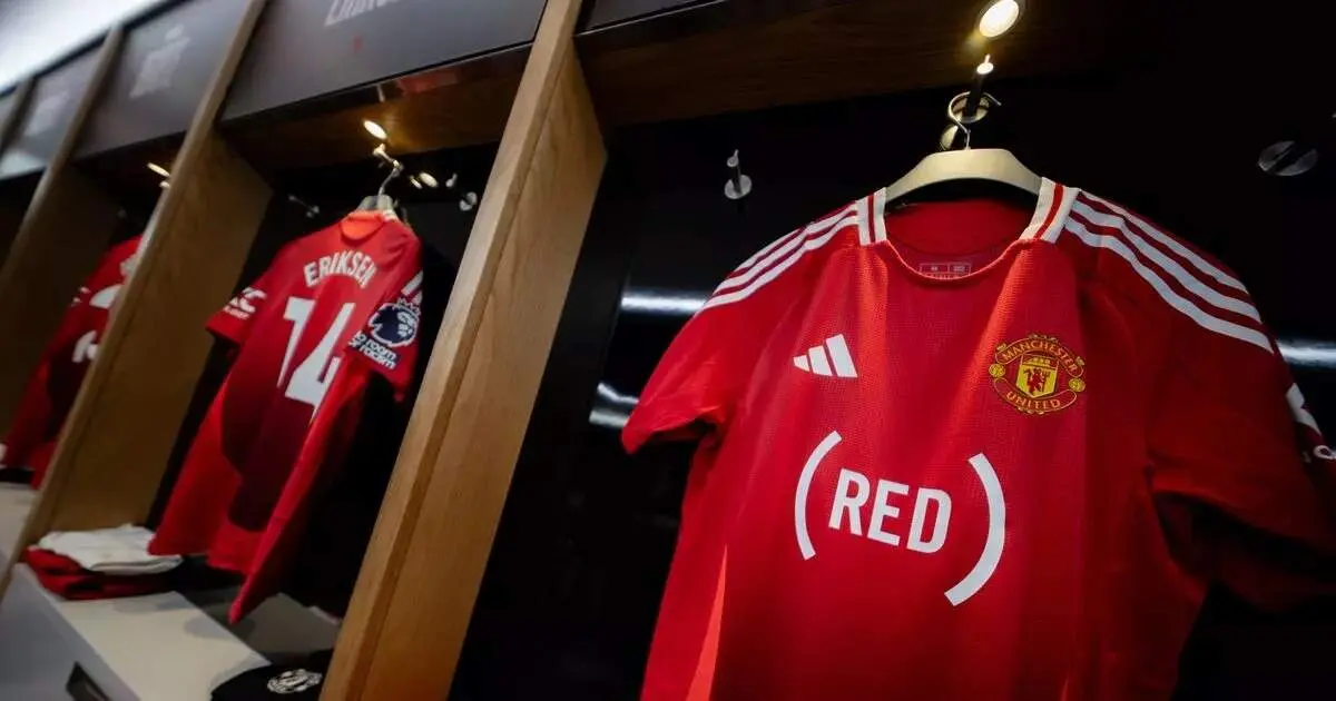 داستان درج عبارت «RED» روی پیراهن منچستریونایتد چه بود؟