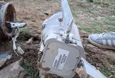 انهدام یک فروند موشک کروز دشمن + عکس 