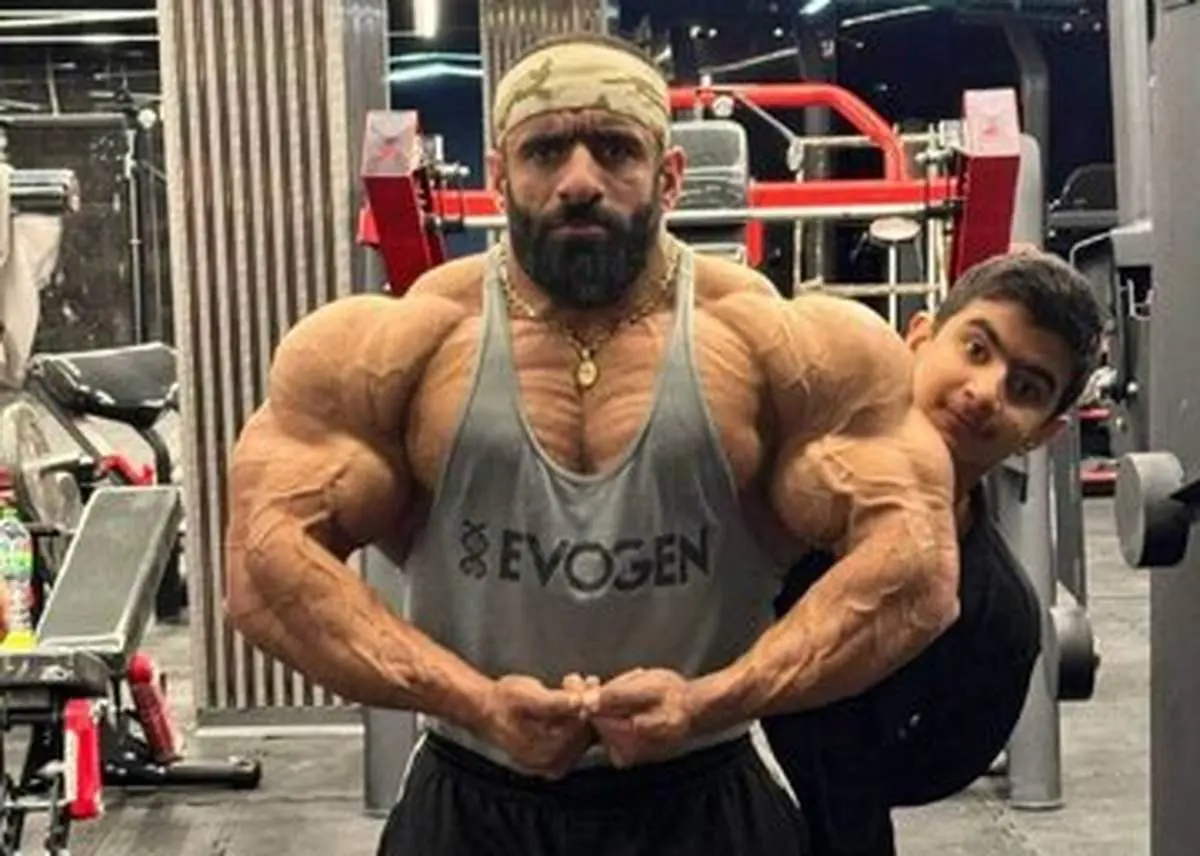 هیکل ورزیده پسر هادی چوپان همه را شگفت زده کرد/ عکس