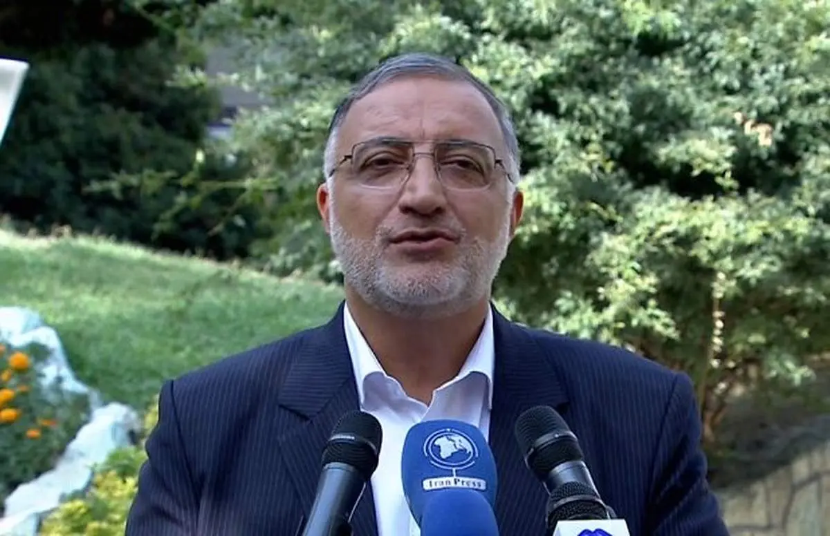 توضیحات علیرضا زاکانی درباره چمن کاری ورزشگاه آزادی 