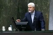 انتقاد بی‌سابقه از رئیسی: مردم 4 ساعت در صف بنزین هستند و برای 50 هزار تومان به هم زنگ می‌زنند+فیلم 
